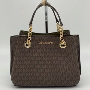 Michael Kors Teagen Small Messenger Duffle